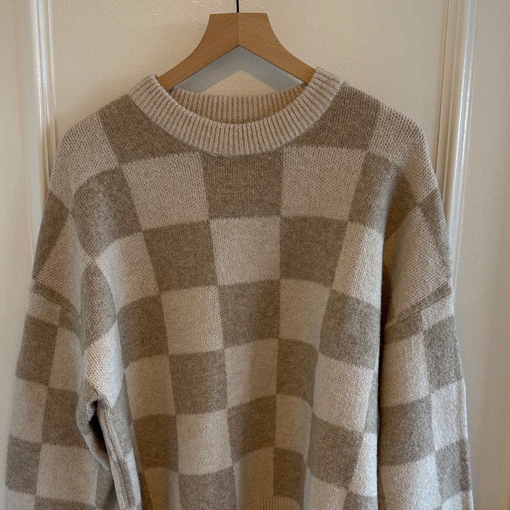 OAK + FORT Beige and Cream Checkerboard Crewneck Sweater